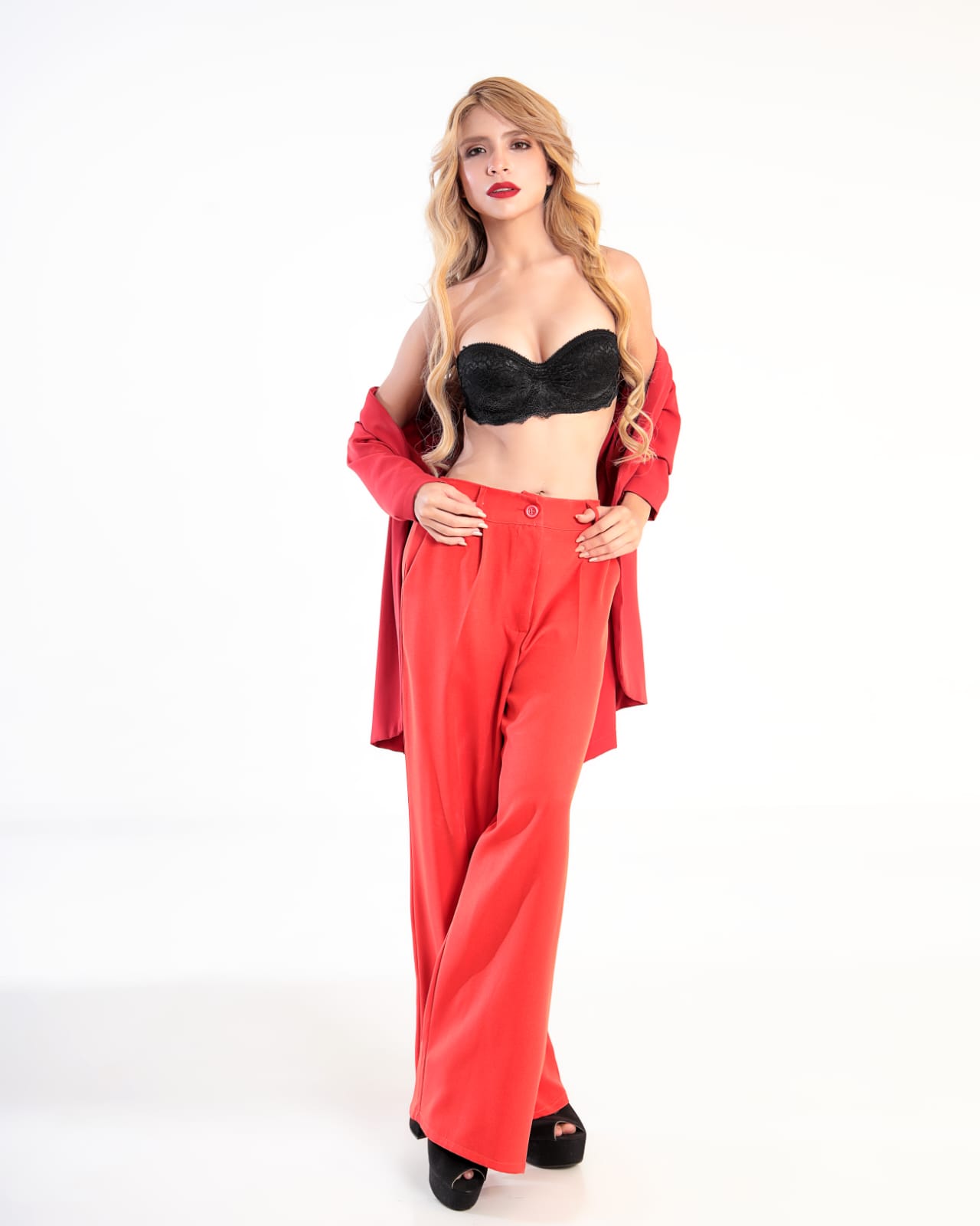 WhatsApp Image 2025-08-13 at 14.27.00 (2)